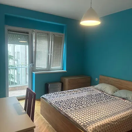 Апартаменты Spacious With Free Parking Скопье